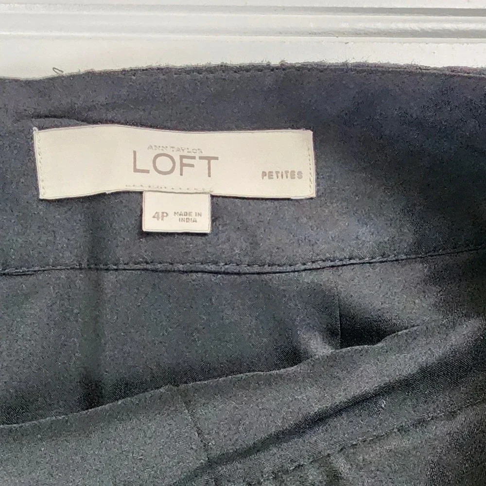 LOFT‎ Womens 4P Black Lace Mini Skirt Petite Lined Fit Flare Cocktail